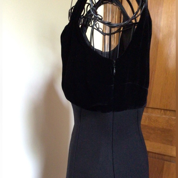 L.K. BENNETT
V-Neck Knee-Length Dress, 2 - Picture 10 of 11